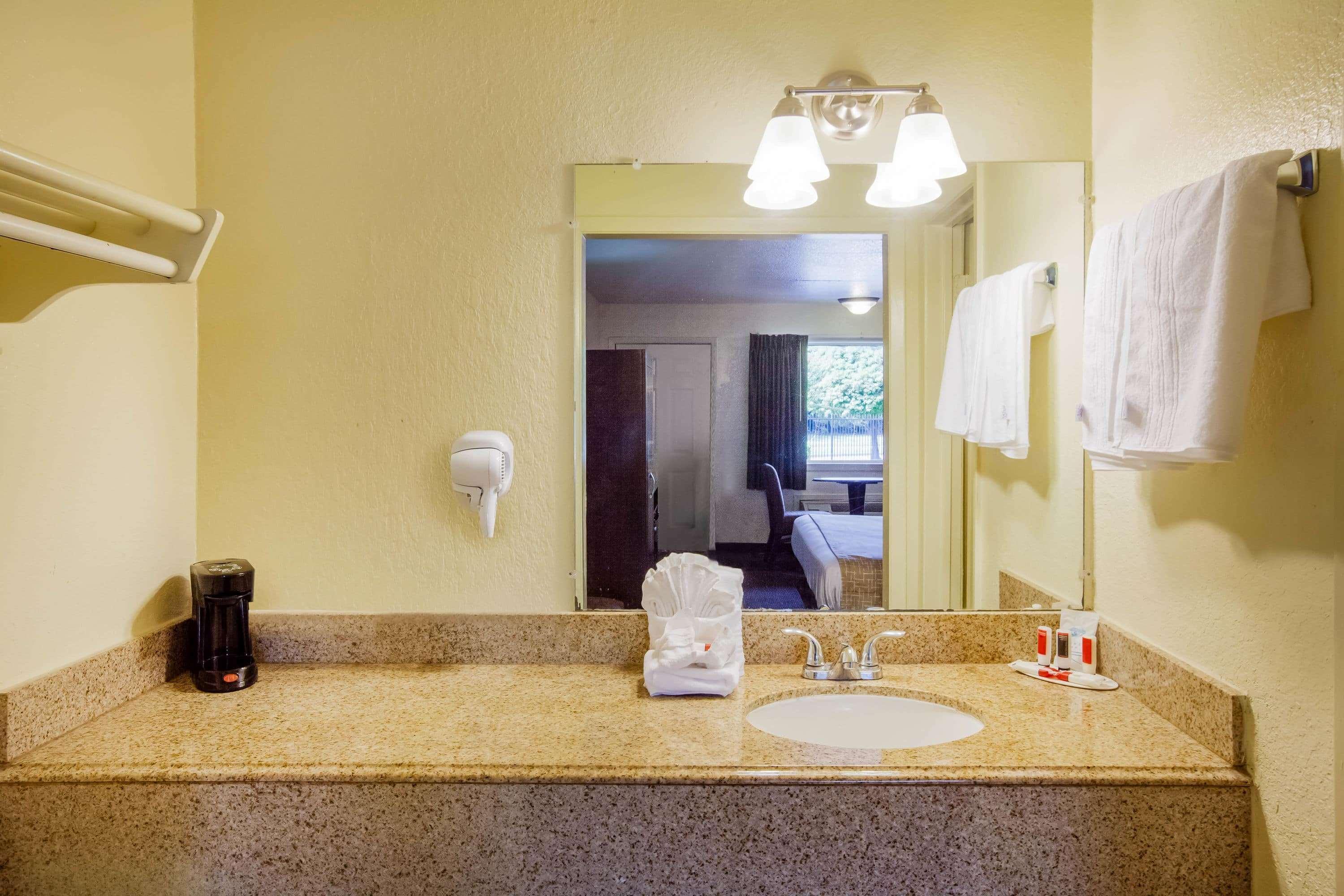 Travelodge By Wyndham Houston Hobby Airport Exterior foto
