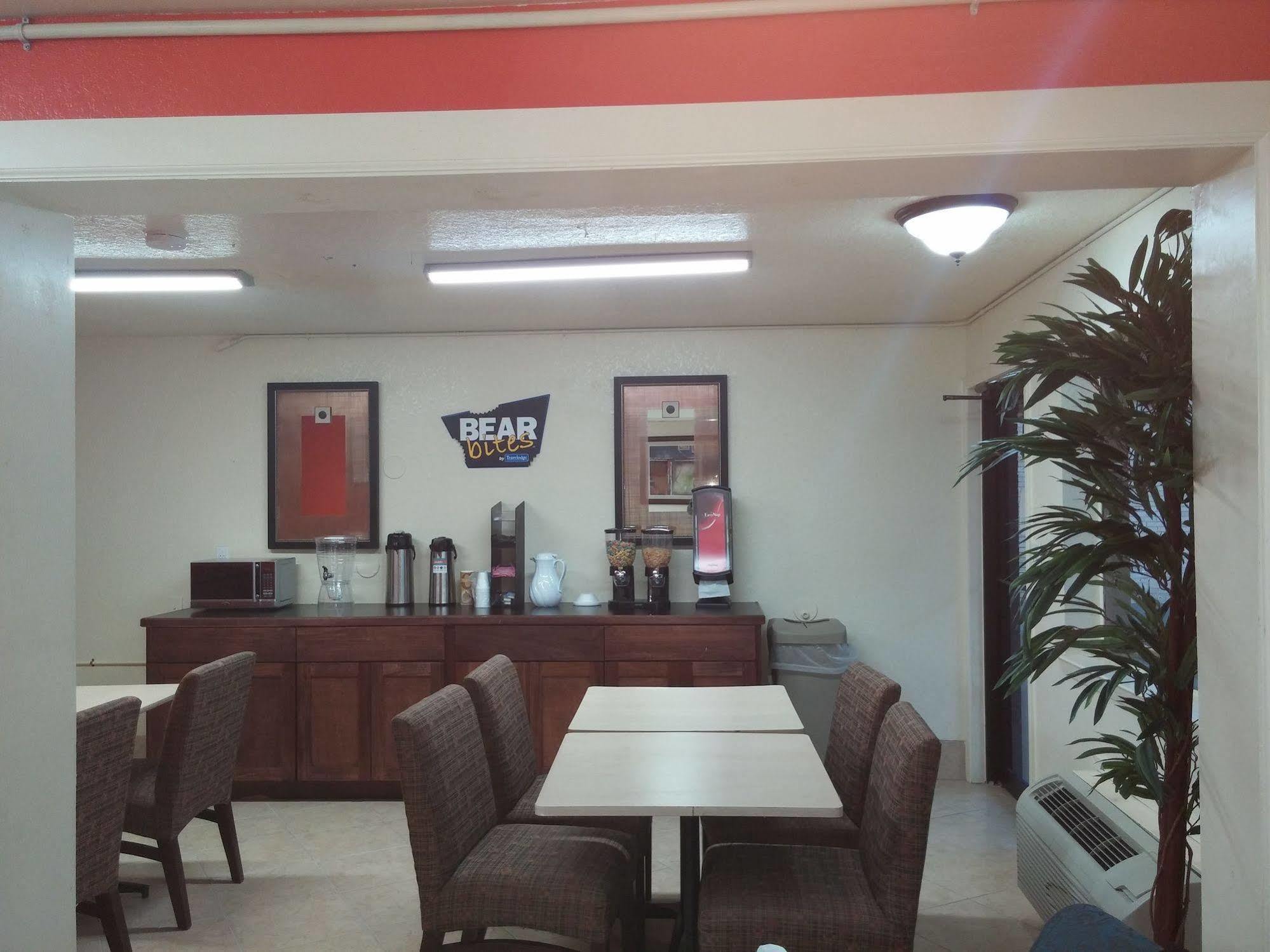 Travelodge By Wyndham Houston Hobby Airport Exterior foto